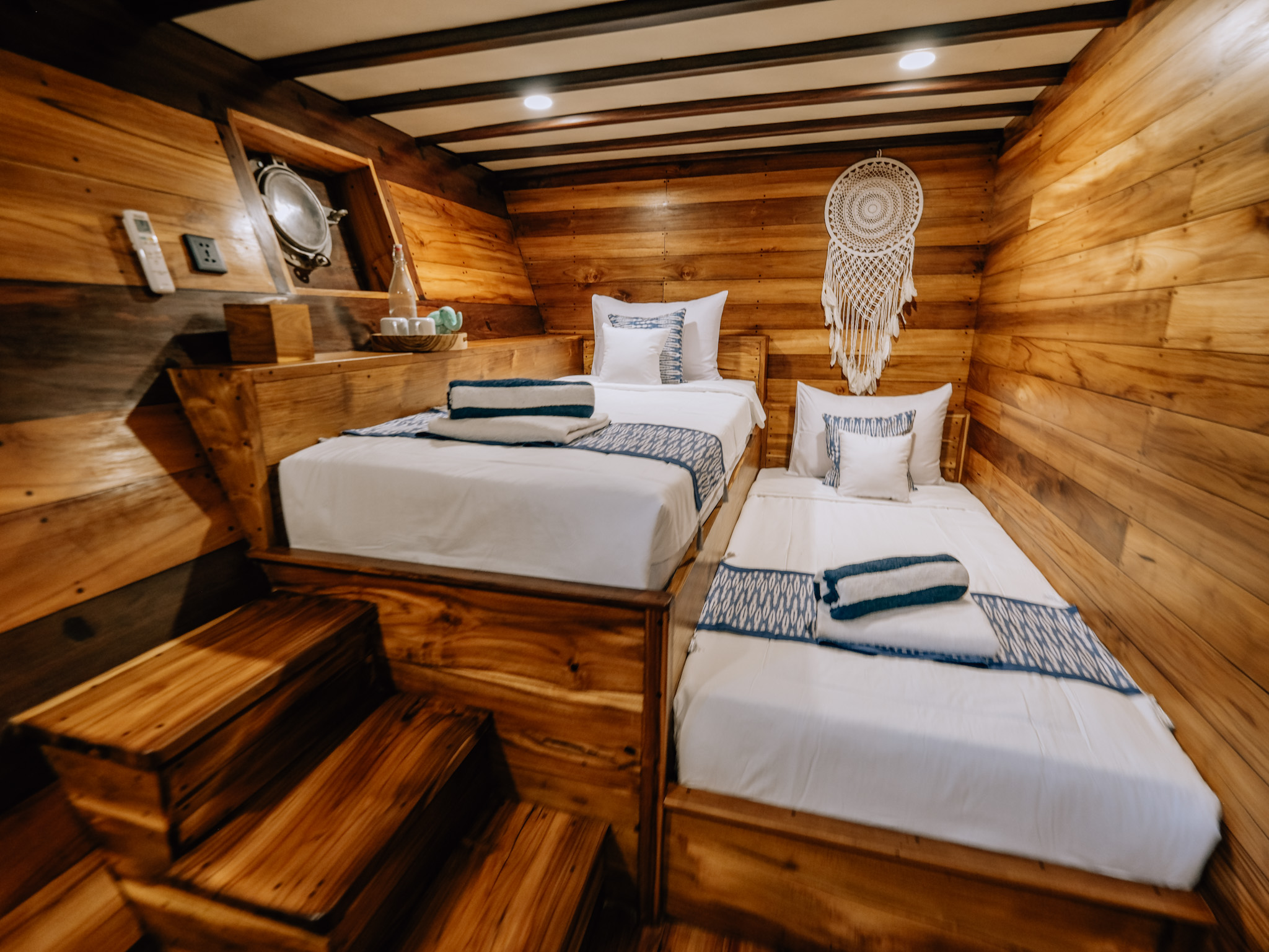 MIHIKA CABIN (Twin Bed)