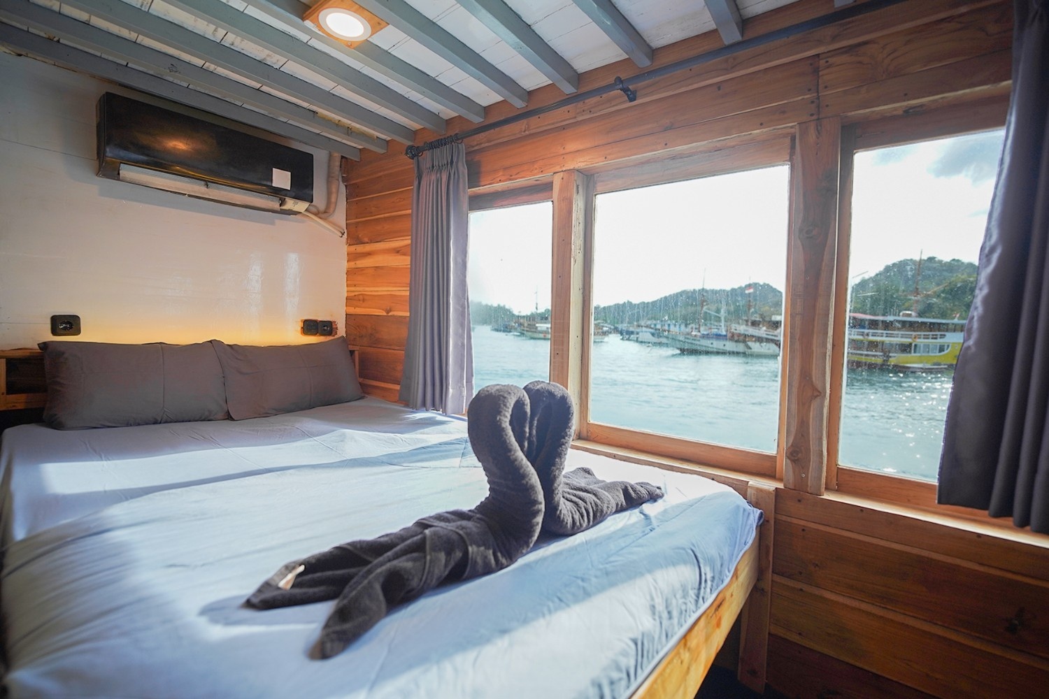 Deluxe  Cabin 3 (Upper Deck)