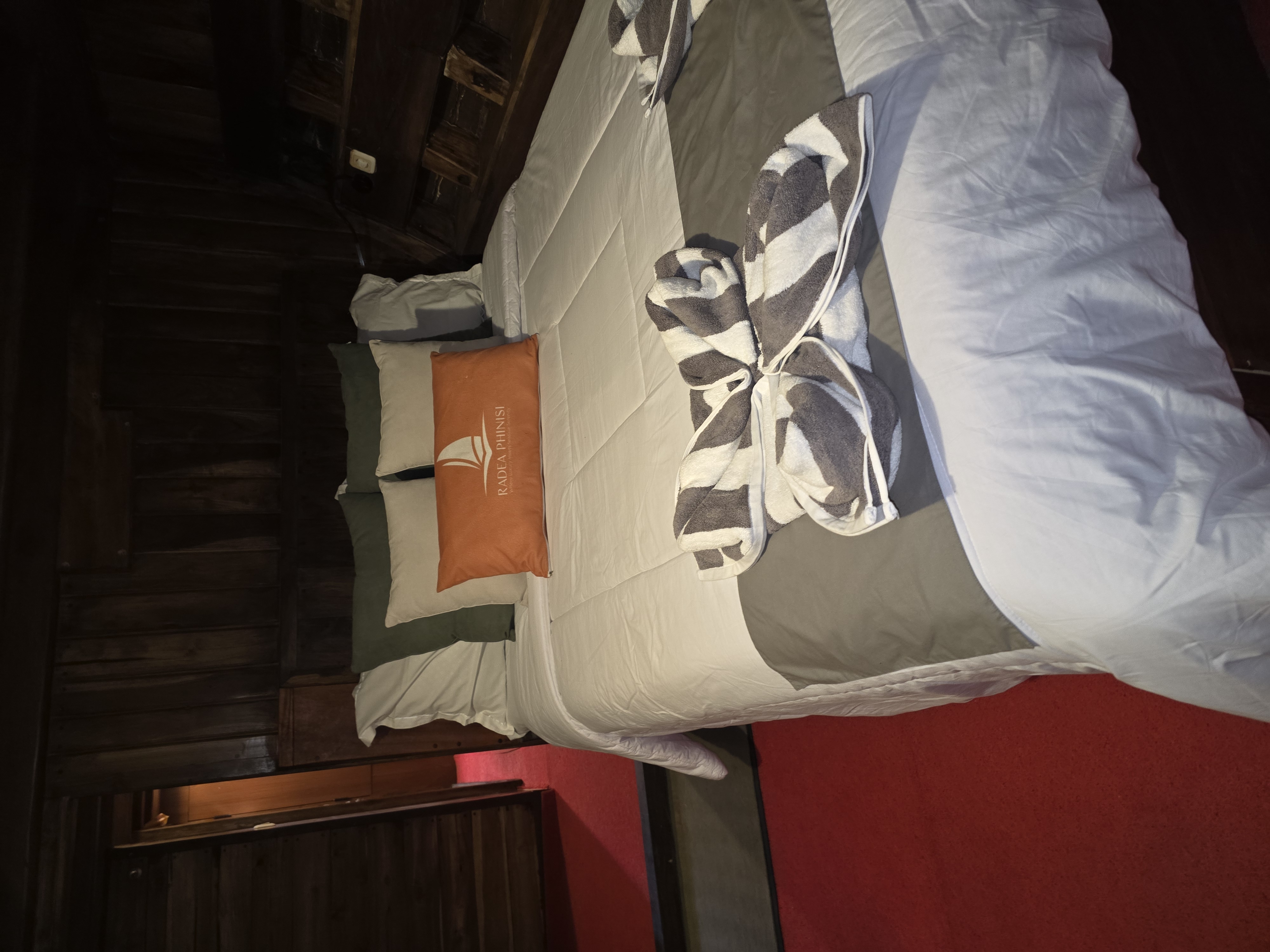 PRIVATE CABIN