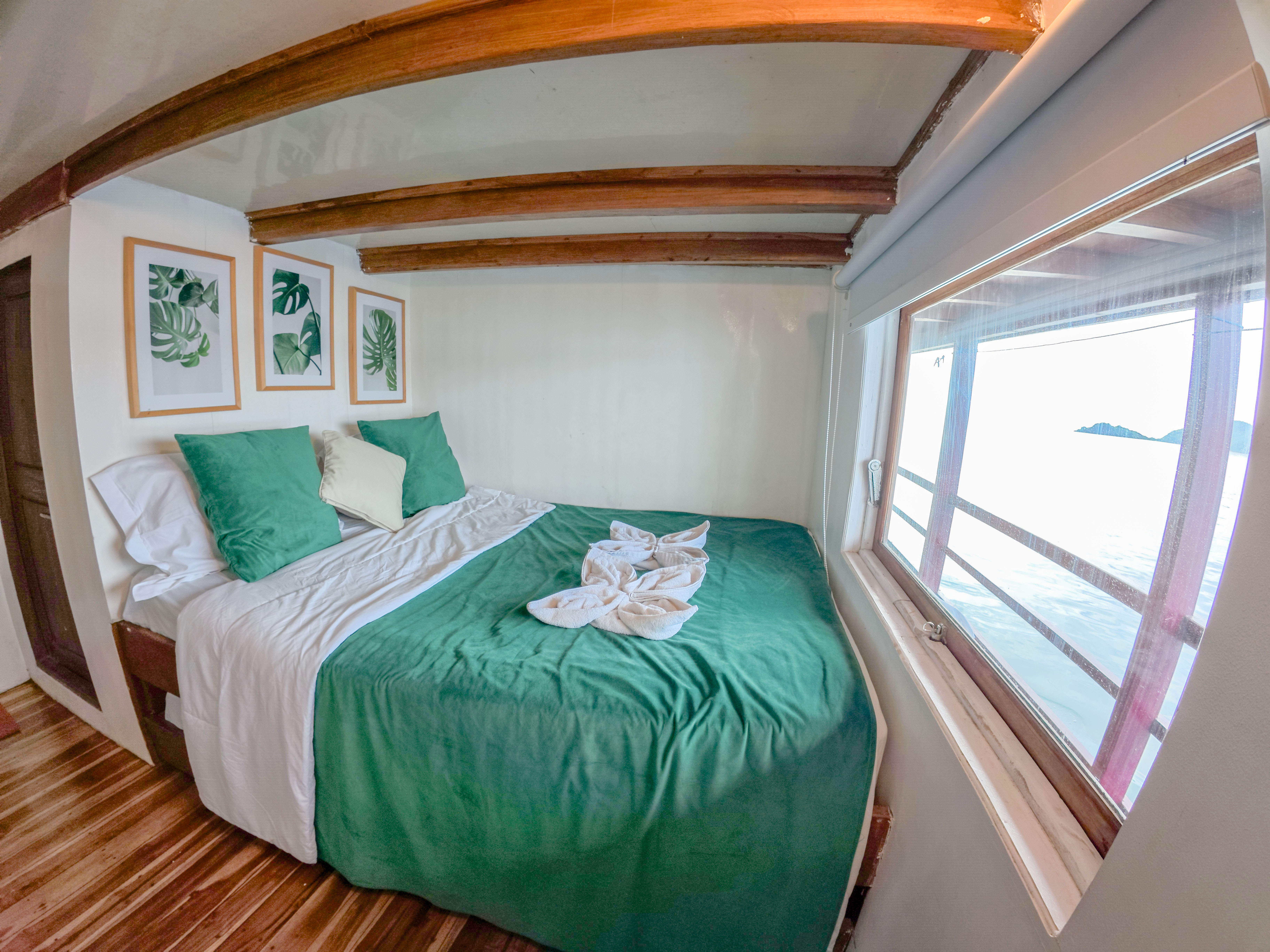 Deluxe Cabi 6 ( Main Deck)